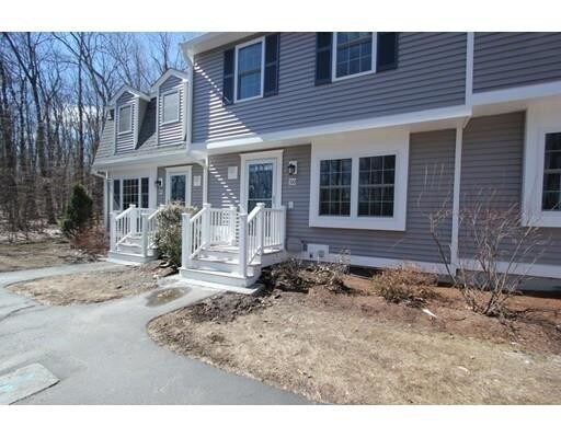 Primary Photo - 50 Benjamin Landing Ln