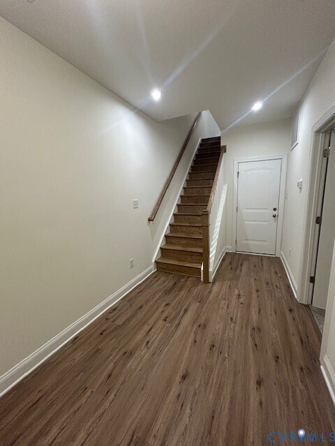 Foto del edificio - 17067 Thornapple Ct