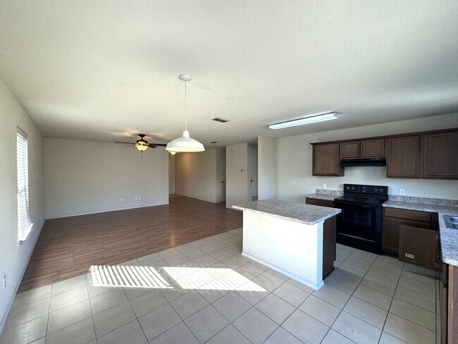 Building Photo - House for Lease in Sherman
