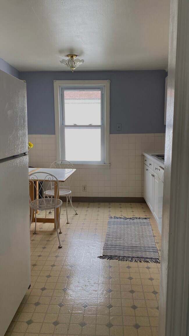 Kitchen - 38 Rand Ave
