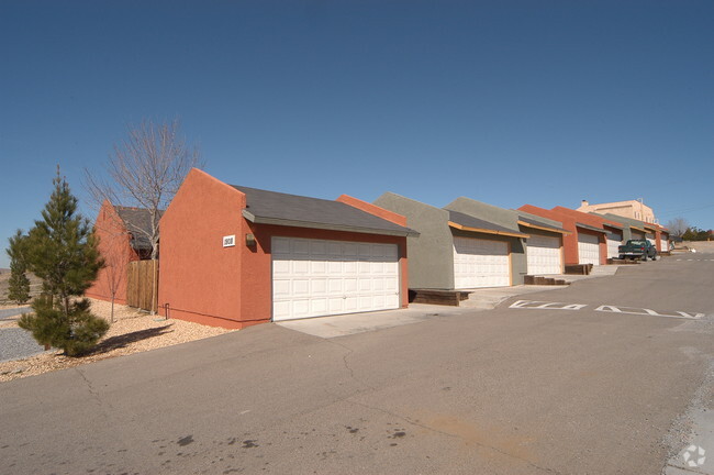 Building Photo - 19018 Hwy 18