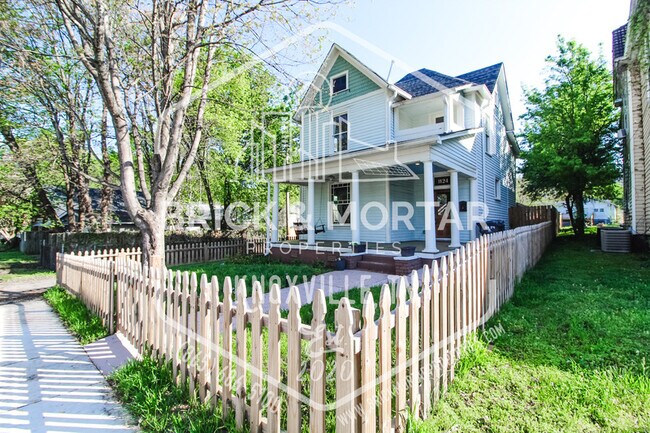 Foto del edificio - 1124 Stewart St