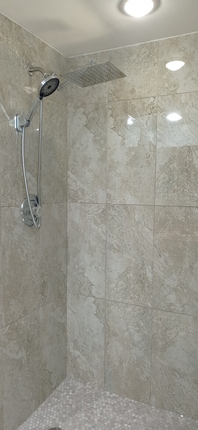 Foto del edificio - 2706-2712 12th Ct