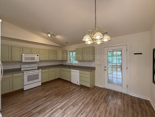 Foto del edificio - 27140 Shannon Mill Dr