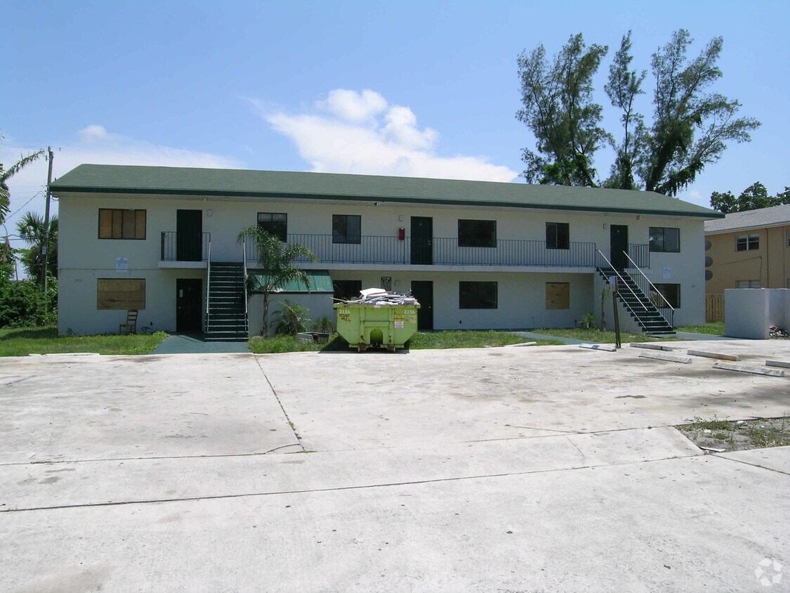 Primary Photo - 1316 Alpha St