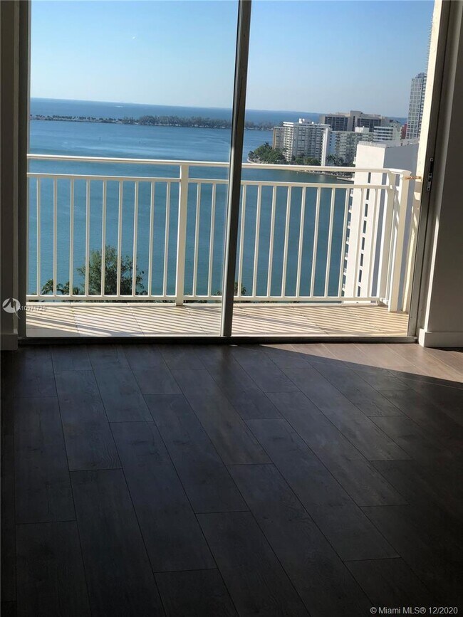 Building Photo - 770 Claughton Island Dr