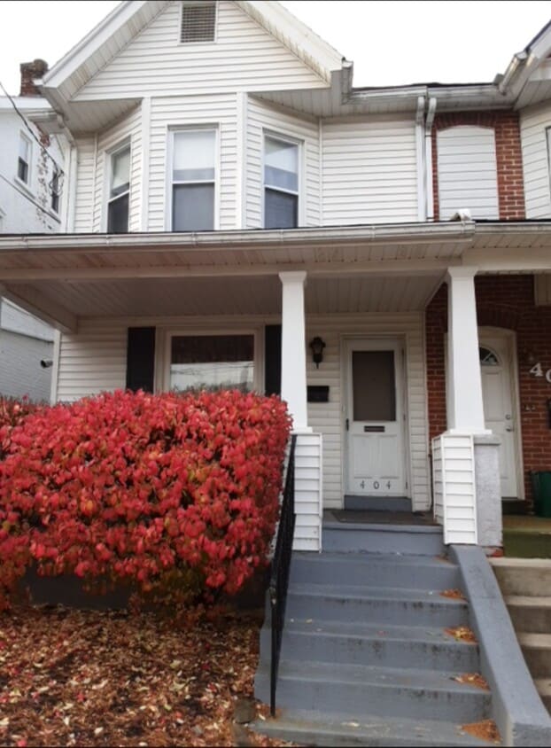 Primary Photo - 404 S 4th St