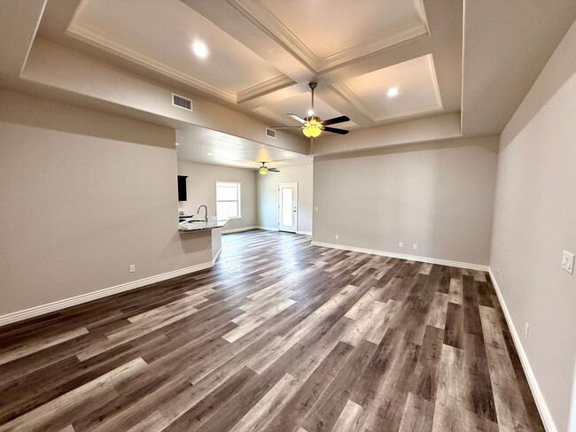 Building Photo - Gorgeous 2025 Built 3 Bedroom 2 Bath Home!