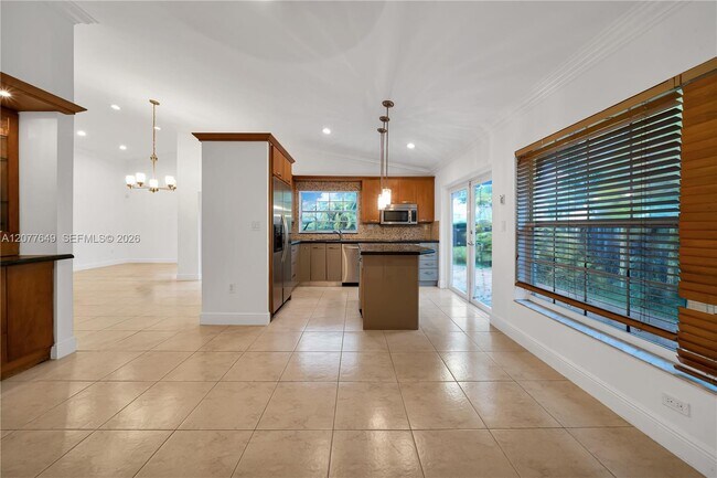 Building Photo - 6352 SW 112th Pl