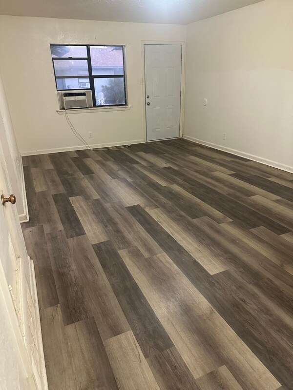 Foto del edificio - 1700 Pontiac Dr