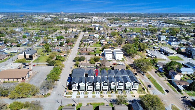 Foto del edificio - 4818 Cochran St