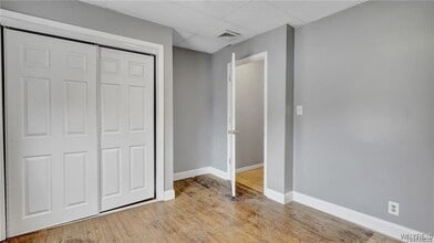 Building Photo - 2528 Main St