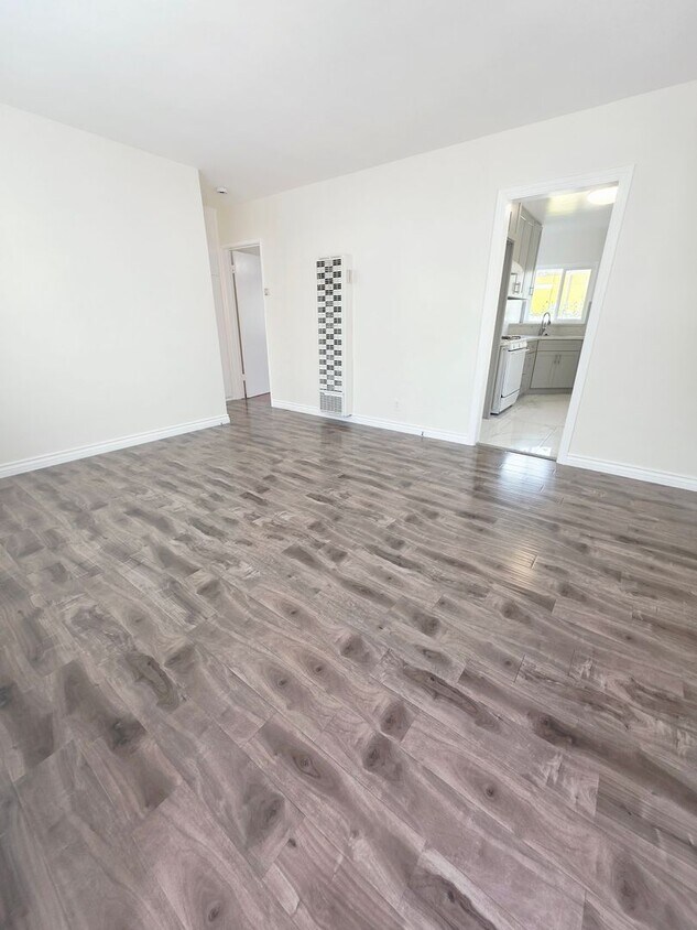 Foto principal - 449 W Harvard St