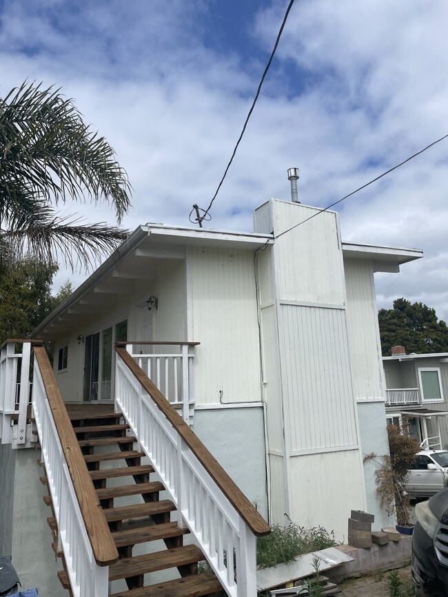 Foto del edificio - 221 Blackpoint Ln