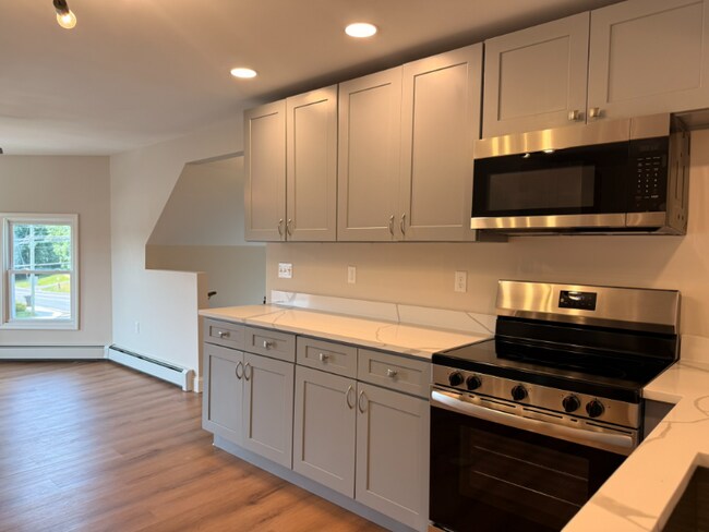 Foto del edificio - 479 New Britain Rd