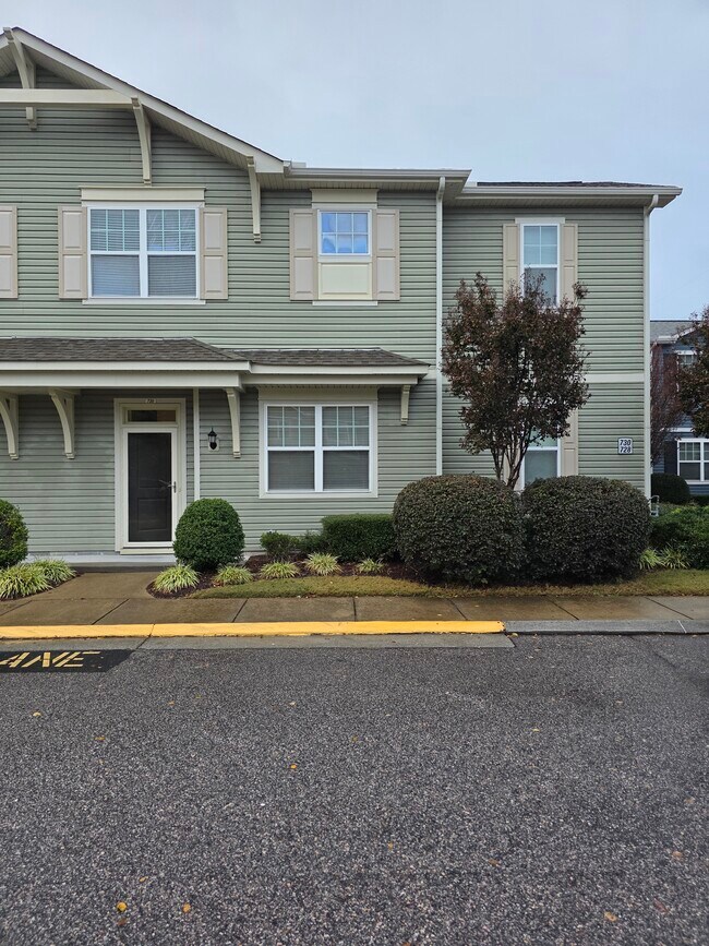 Foto del edificio - 730 Lacy Oak Dr