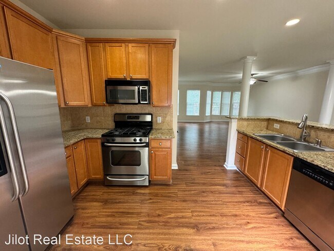 Building Photo - 2 br, 2.5 bath House - 1097 Park Row S - P...