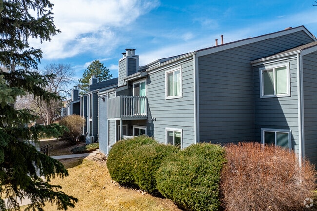 Building Photo - The Alpine