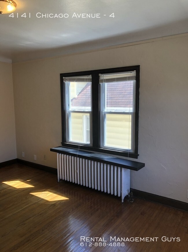 Building Photo - 1 Bedroom Open Floor Plan- Tons of Character!