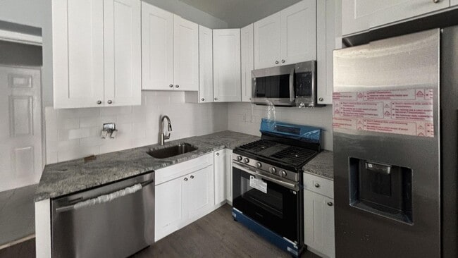 Renovated 3-Bed Philadelphia Home with Mod... - Renovated 3-Bed Philadelphia Home with Mod...