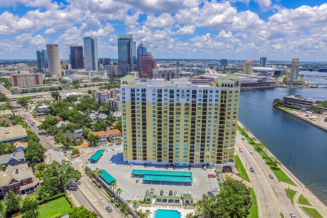 Foto del edificio - 345 Bayshore Blvd