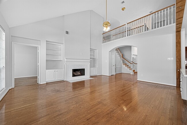 Building Photo - 22014 Mission Hills Ln