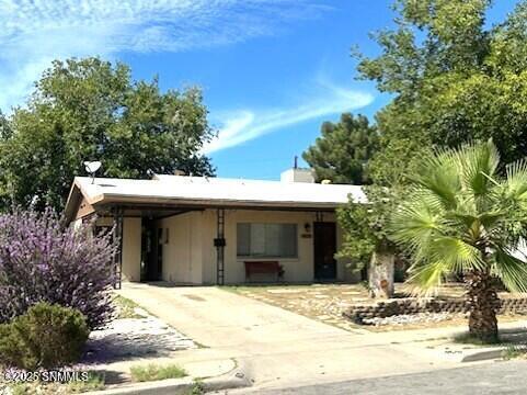Foto principal - 1825 Anderson Dr