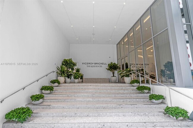 Building Photo - 77 SE 5th St