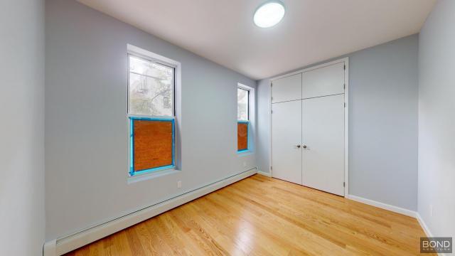 Foto del edificio - 2 bedroom in Brooklyn NY 11220