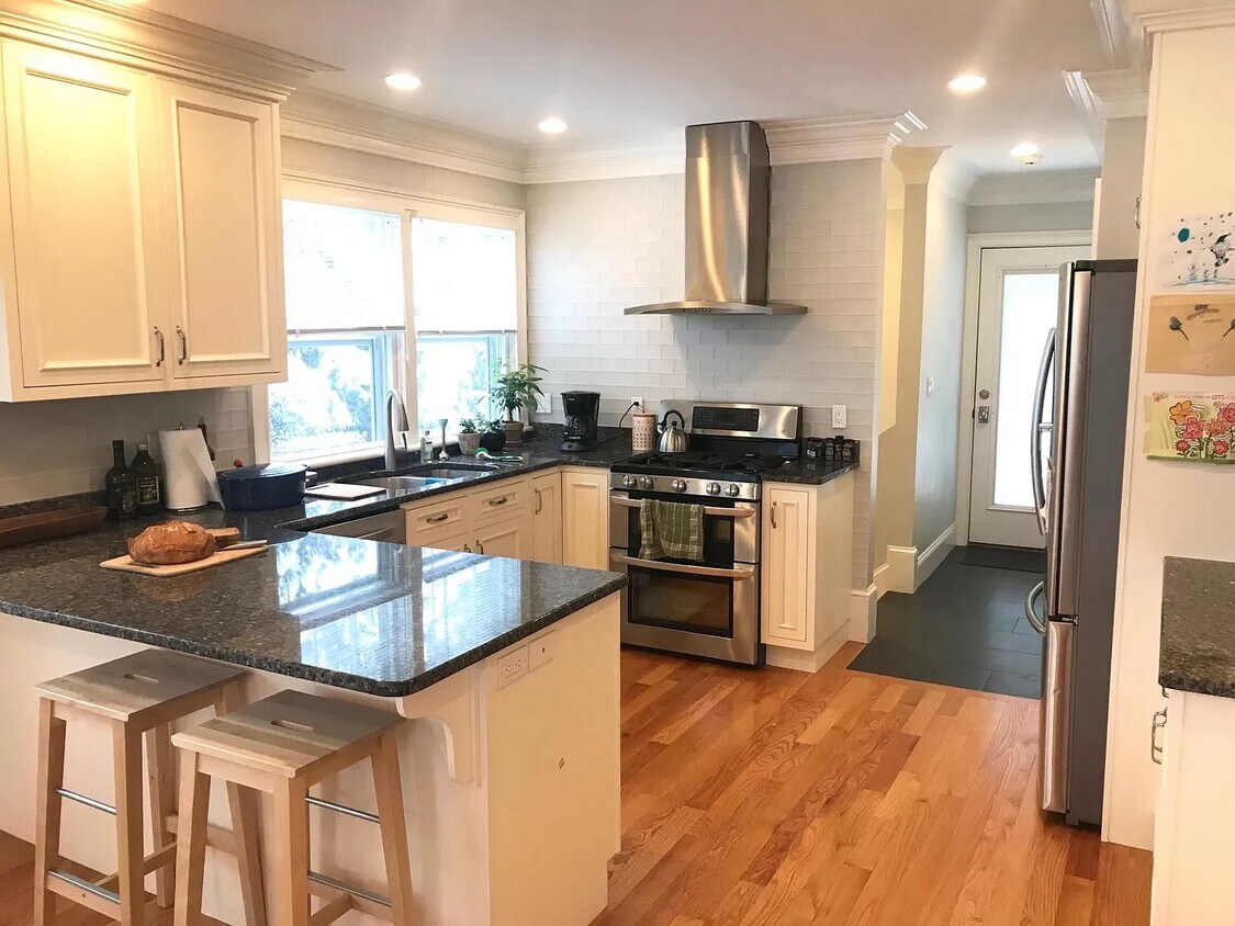 Foto principal - 281 Walnut St