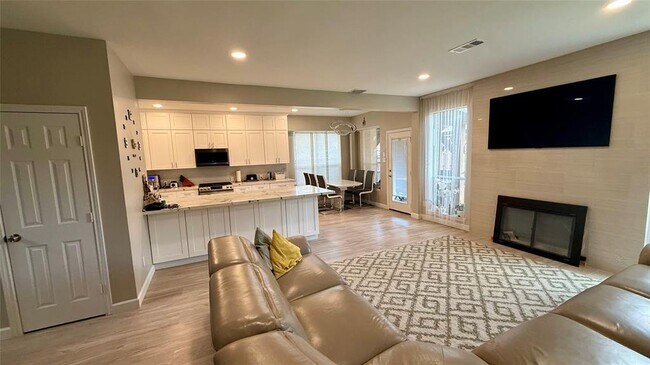 Foto del edificio - 22430 Tullis Trail Ct