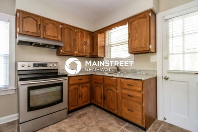 Building Photo - 3 Bedroom Pet-Friendly Home in Louisville,...