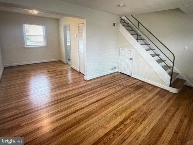 Foto del edificio - 2588 Iverson St