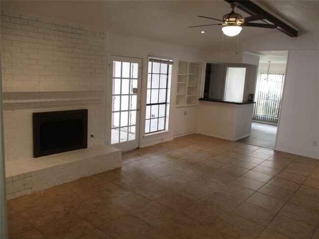 Building Photo - 1812 Clover Trail