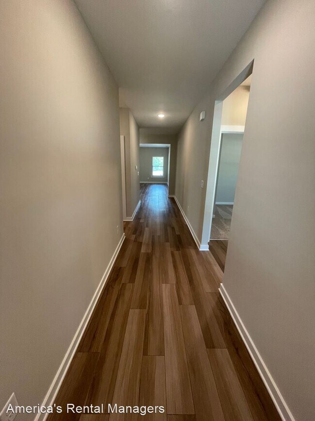 Foto del edificio - 4 br, 2 bath House - 554 Troubadour Lane