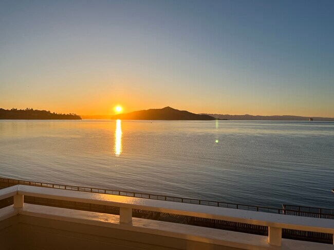 Foto del edificio - 207 Bridgeway