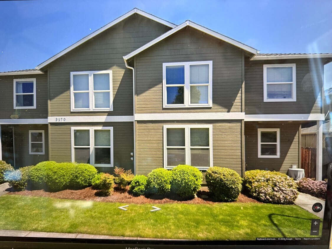 Foto principal - 3170 Juniper Ridge Dr