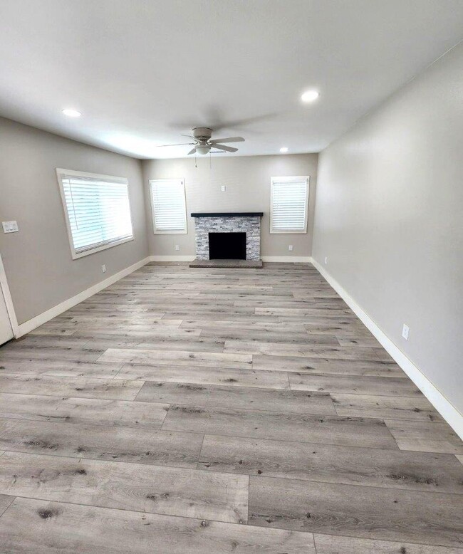 Living Room - 2541 Walnut St