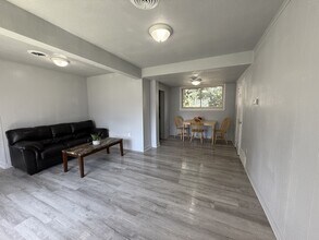 Building Photo - 631 South Ave