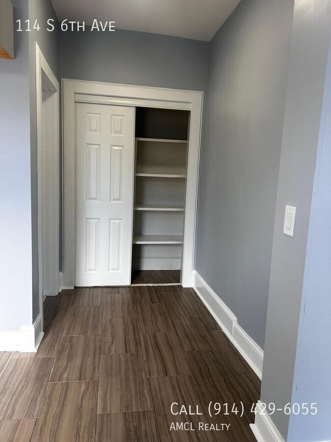 Foto del edificio - 114 S 6th Ave