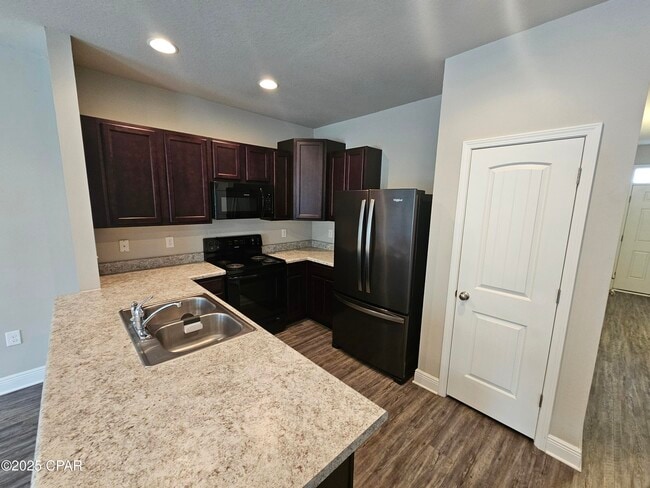 Building Photo - 5804 Callaway Cir