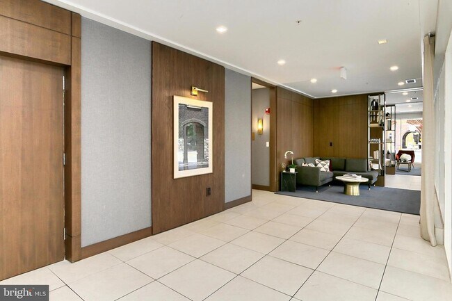 Foto del edificio - 635 Slaters Ln