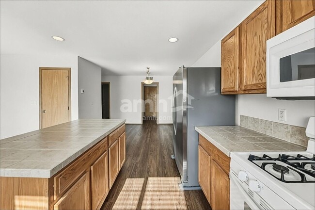 Building Photo - 9814 198th Avenue Ct E