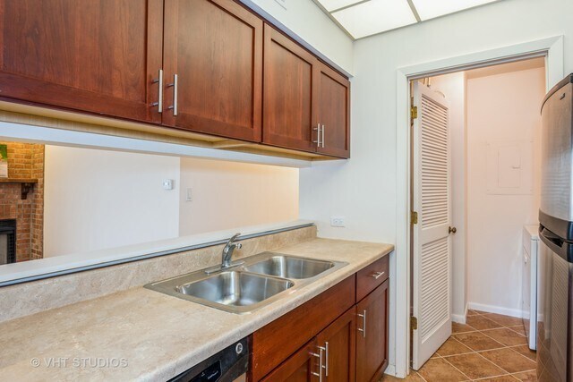 Building Photo - 324 Grissom Ct