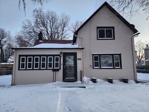 Building Photo - 134 E South St