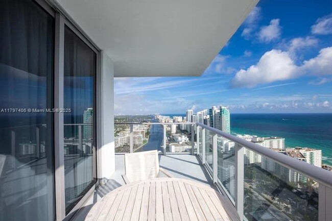 Foto del edificio - 4010 S Ocean Dr