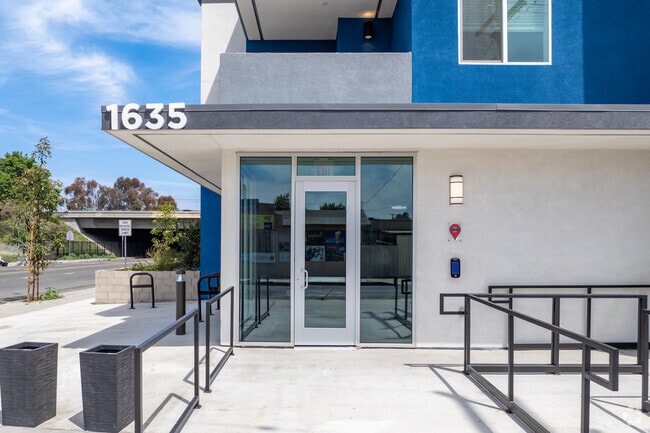 Entrance - The Drew Southbay