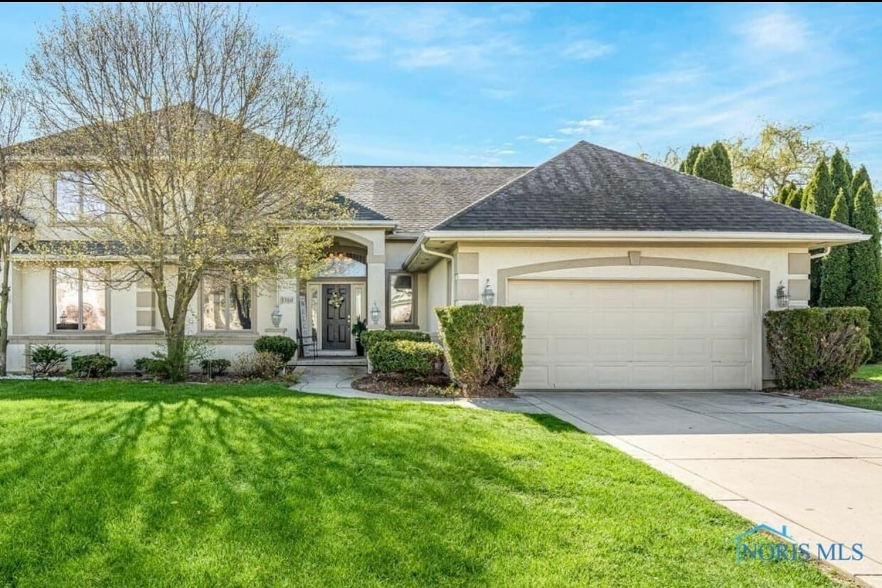 5700 Walnut Cove Dr, Sylvania, OH 43560 House Rental in Sylvania, OH