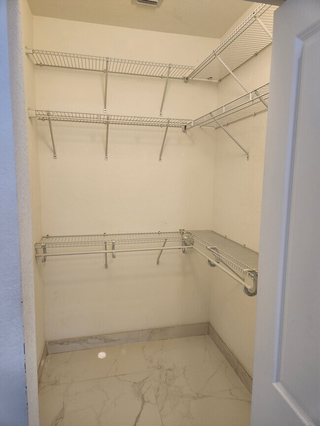 Foto del edificio - 212 SE 23rd Ter