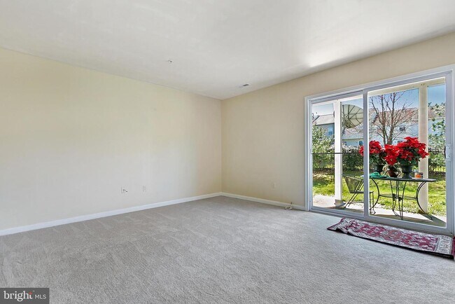 Foto del edificio - 3357 Sonia Trail